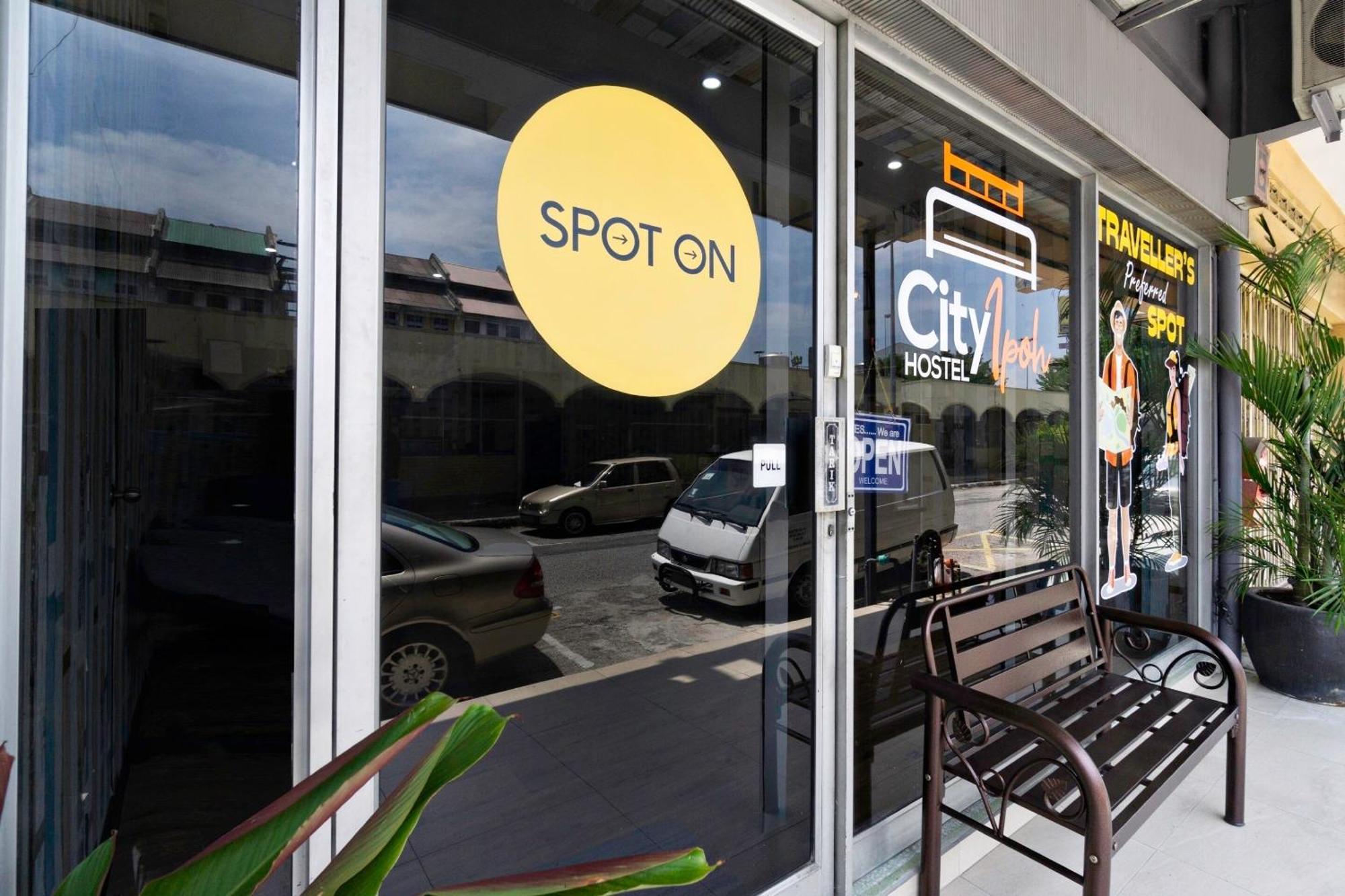 City Hostel ايبوه المظهر الخارجي الصورة